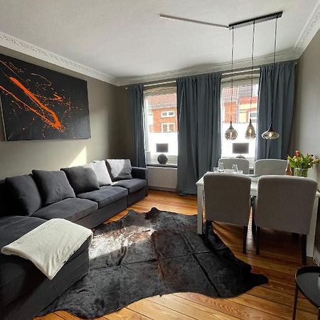 Altbaucharme Deluxe Mit Balkon In Zentraler Lage Leilighet Kiel Eksteriør bilde